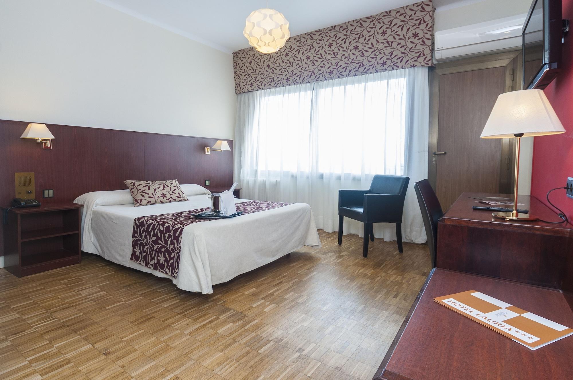 Lauria Hotel 3*