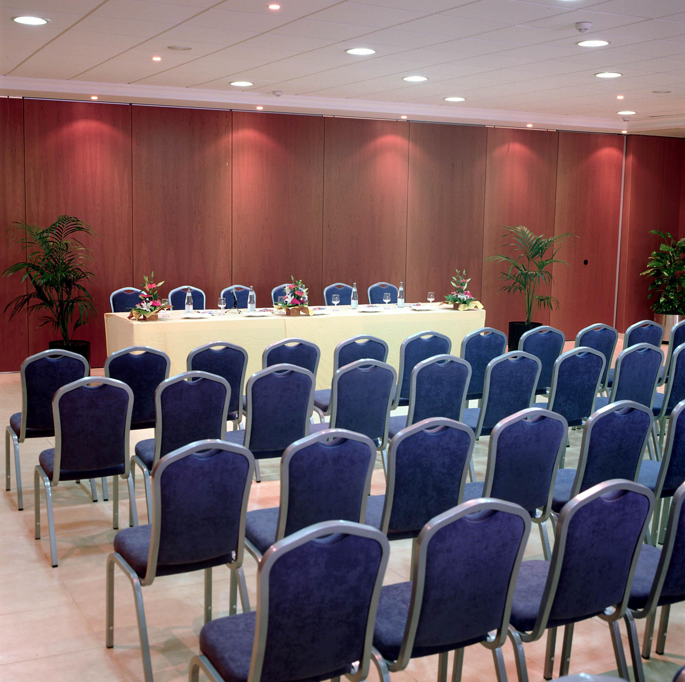 Plaza Hotel 4*