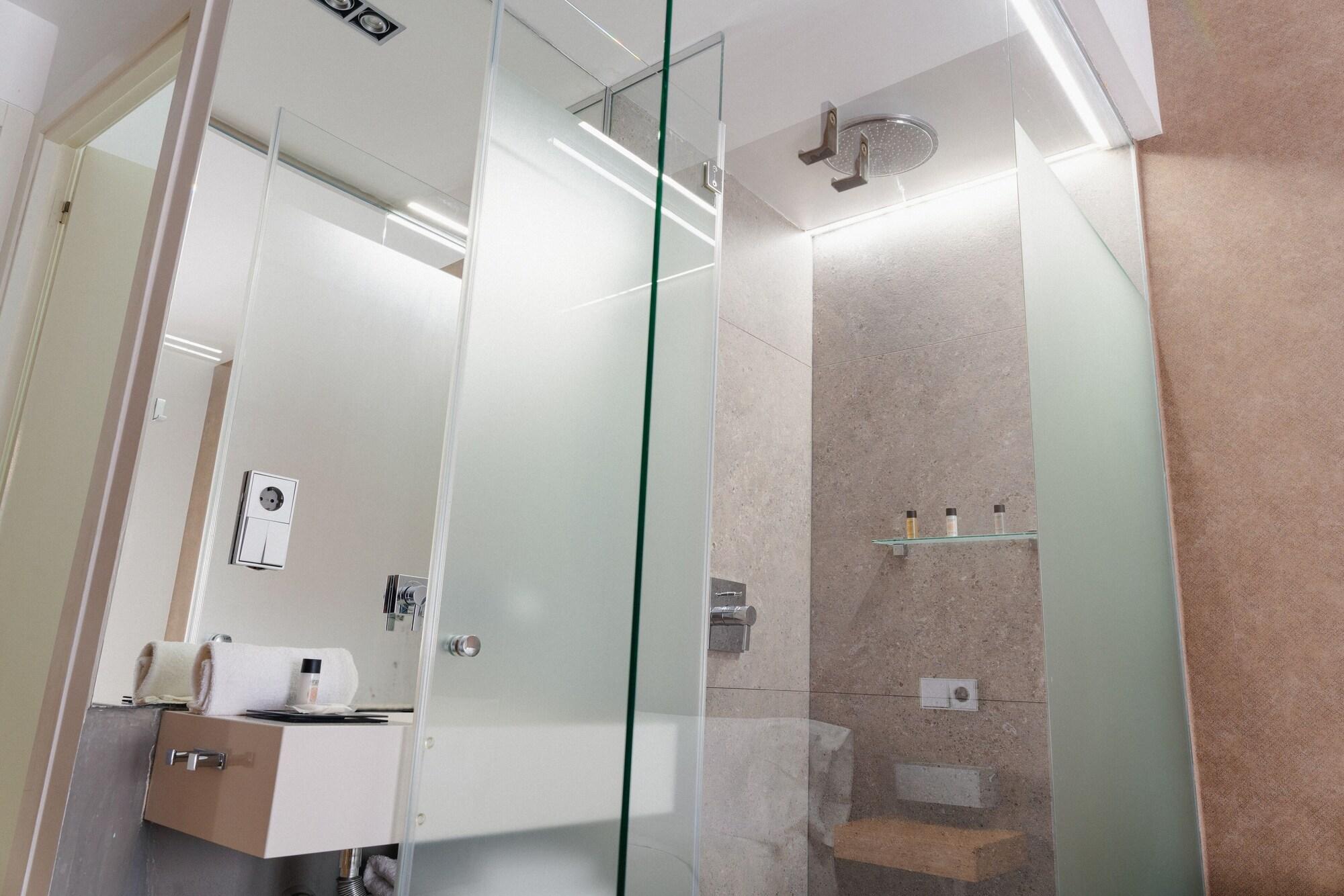 Guest house Cosmopolitan Boutique Rambla 2*
