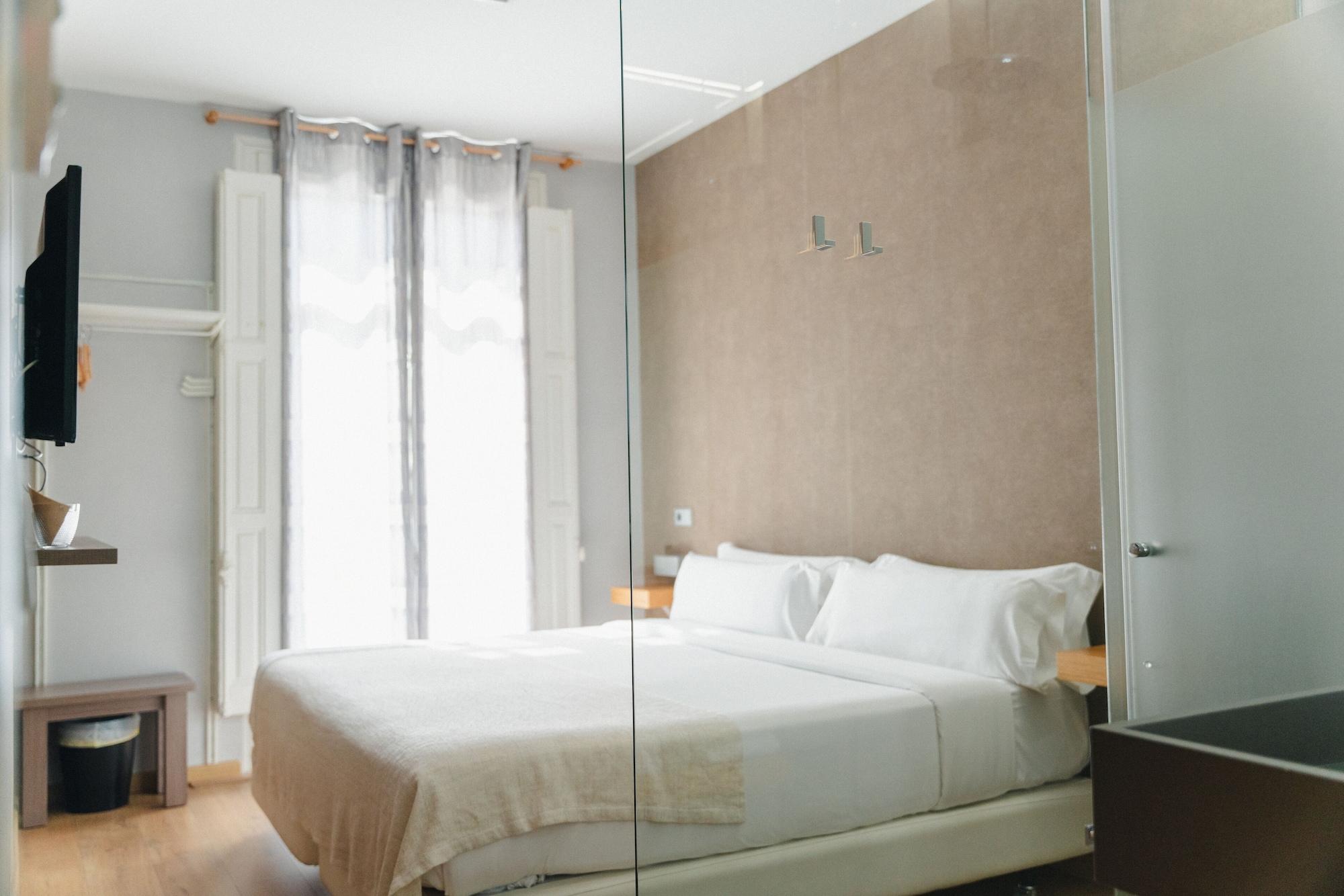 Cosmopolitan Boutique Rambla Guest house 2*