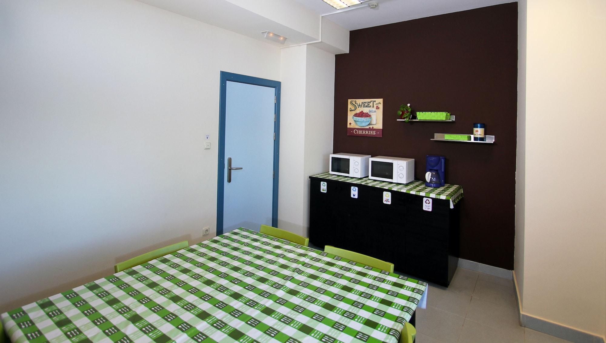Hostel Bilbao Hostel *