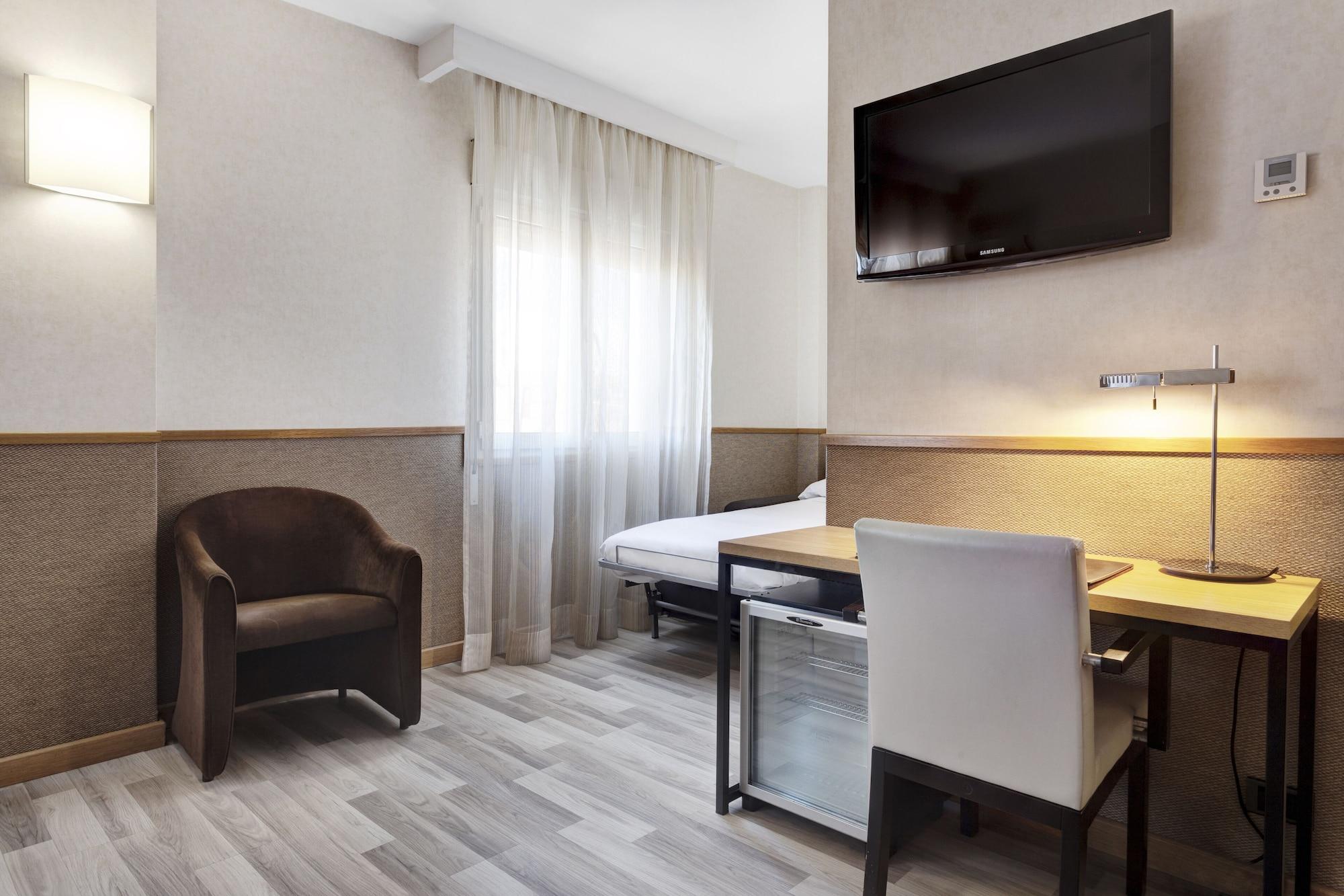 Hotel Catalonia Santa Justa 4*