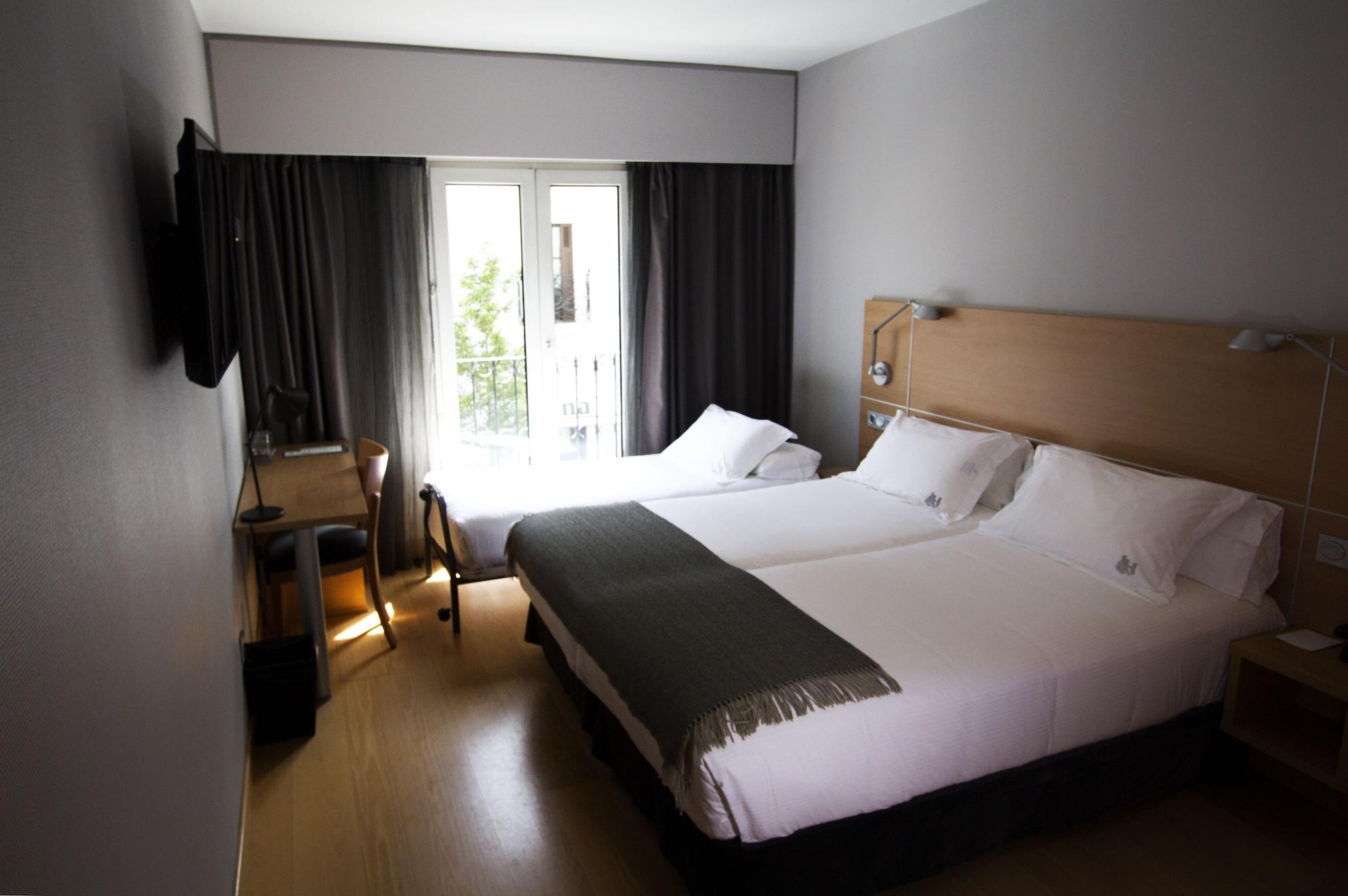 Jauregui Hotel 3*