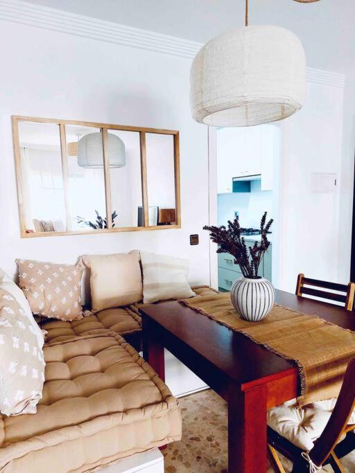 Deluxe Close To & Parking Sinese Design Homes Apartment