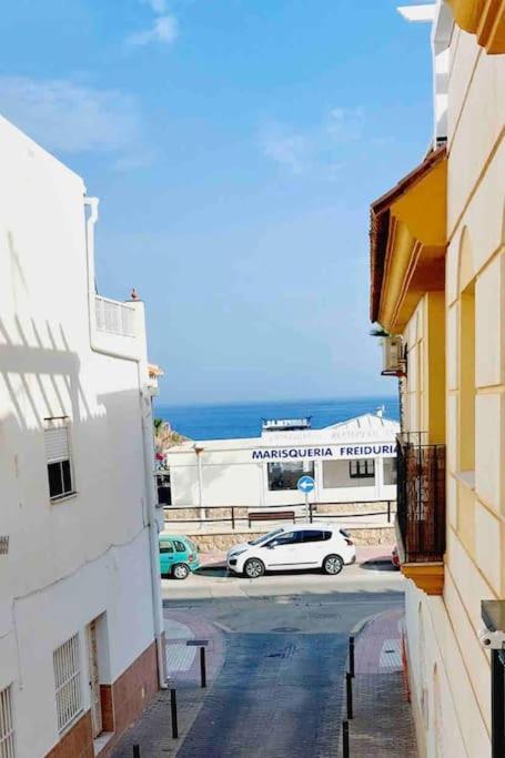 Deluxe Close To & Parking Sinese Design Homes Apartment
