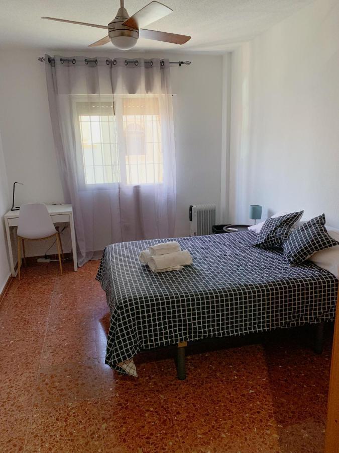 Valdeolleros Habitación en casa particular *
