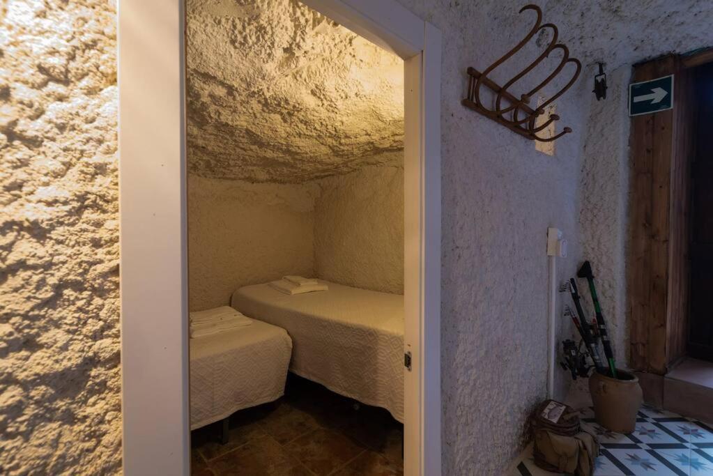Holiday home Cueva Con Jacuzzi A 20 Minutos De Valencia