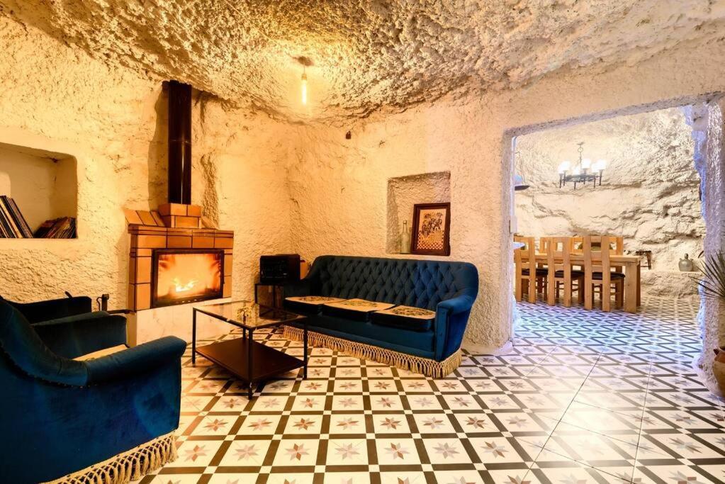 Cueva Con Jacuzzi A 20 Minutos De Valencia Benaguacil