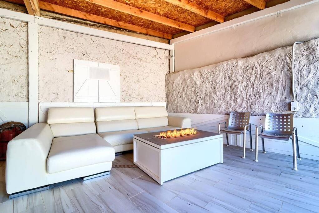 Cueva Con Jacuzzi A 20 Minutos De Valencia * Benaguacil
