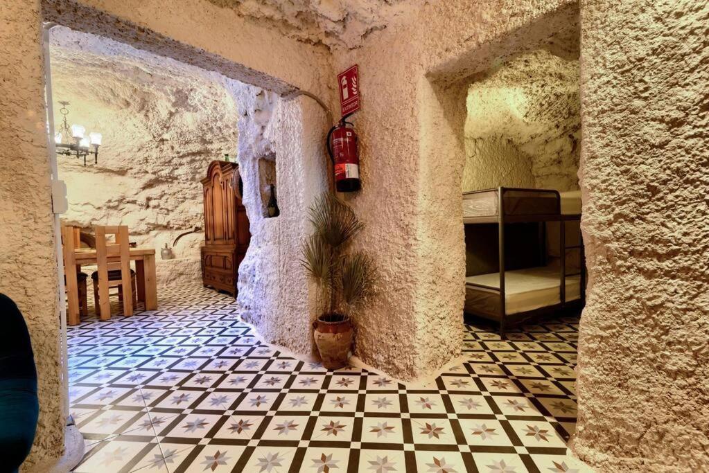 Cueva Con Jacuzzi A 20 Minutos De Valencia Holiday home *