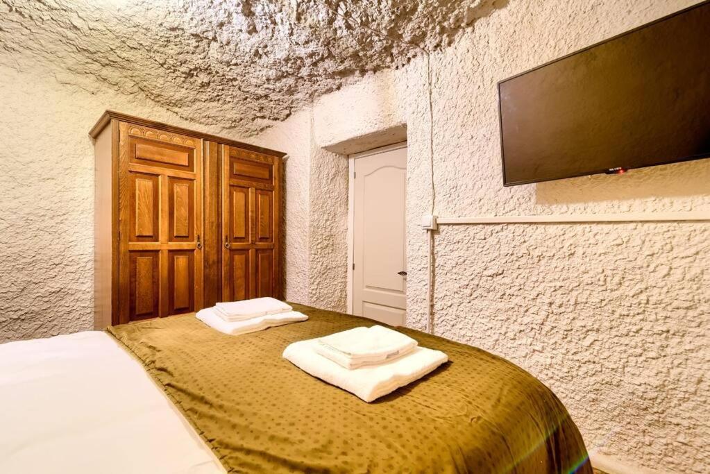 Cueva Con Jacuzzi A 20 Minutos De Valencia * Benaguacil