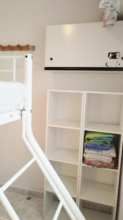 Cosy 50 Meters From The Beach, 2 Rooms, Air Conditioning, Wifi * Torrevieja