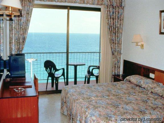 Columbus Hotel 4*