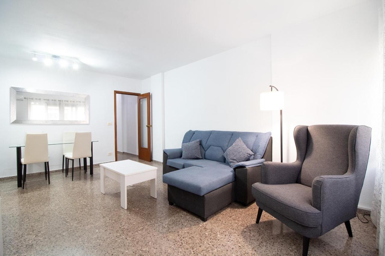 Global Properties, Practico 6 Personas En Puerto Apartamento *