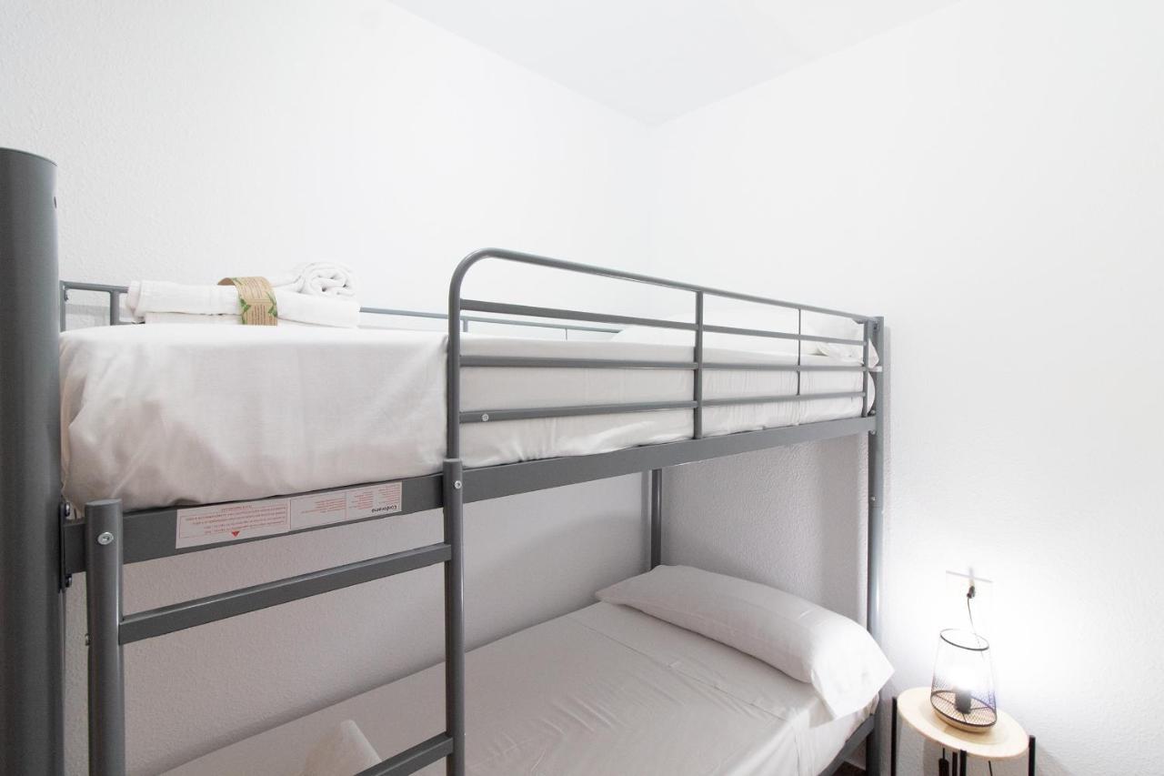 Global Properties, Practico 6 Personas En Puerto * Sagunto