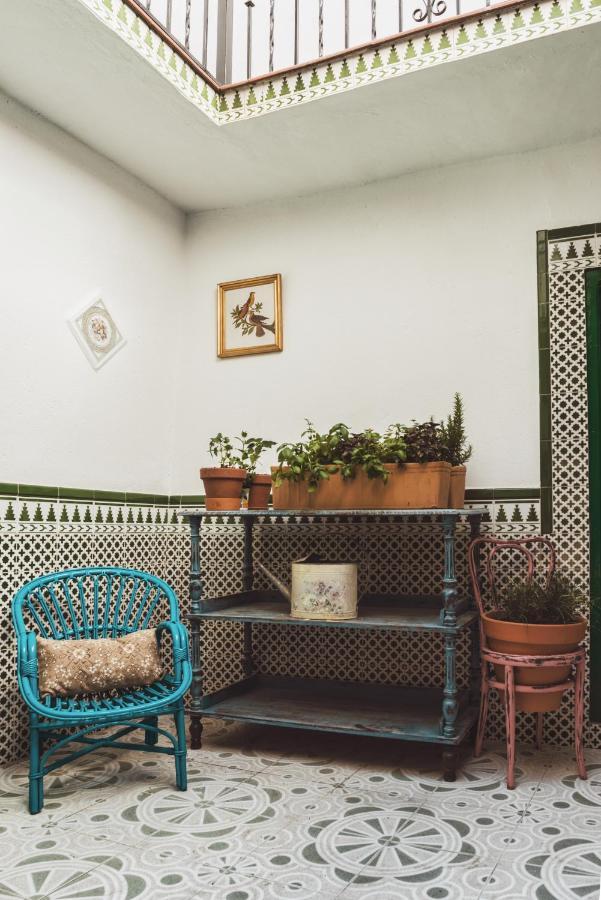 Encanto Bed & Breakfast *