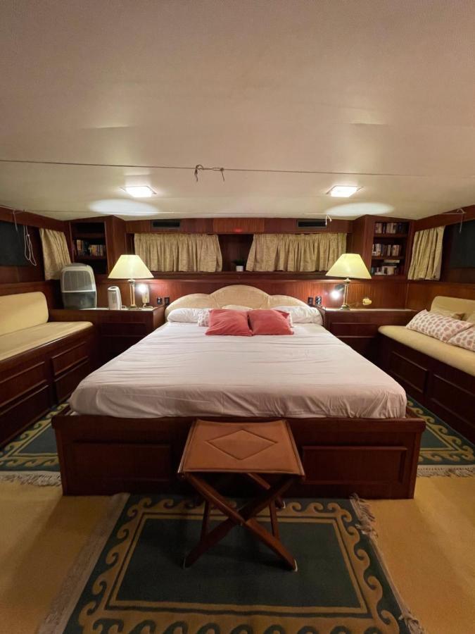 Yacht Our Alissa Hotel en barco