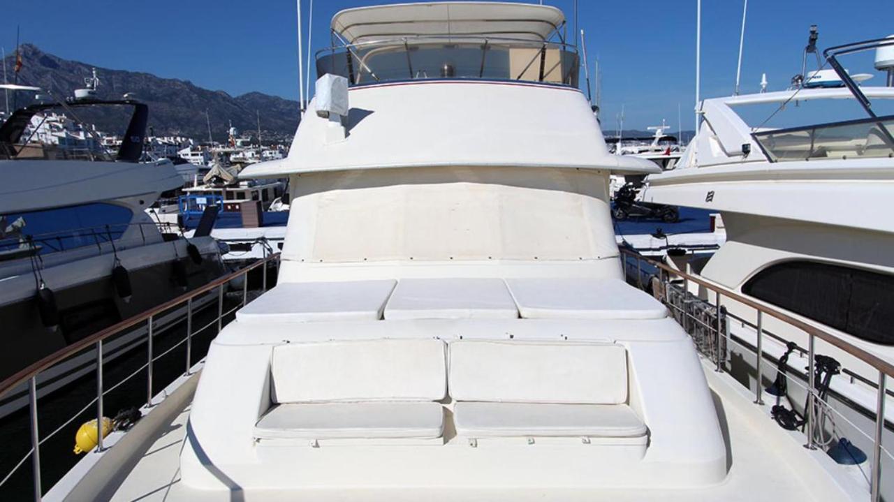 Yacht Our Alissa Hotel en barco *