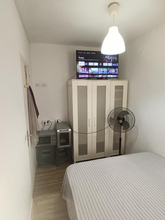 Habitacion Cama Grande Doble 150 X190 Con Smart Tv Habitación en casa particular