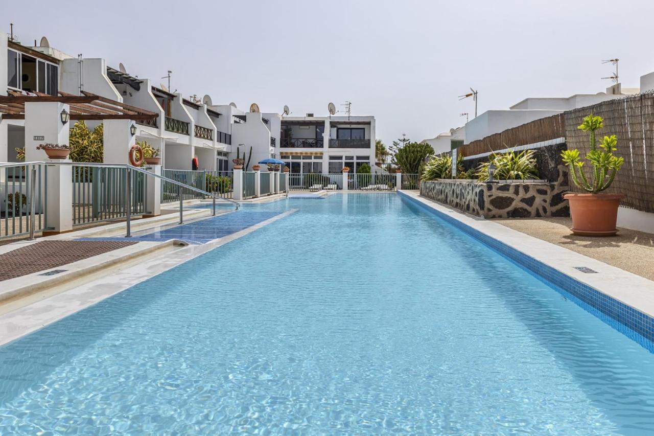 Hola Arnage Pool View Puerto del Carmen (Lanzarote)