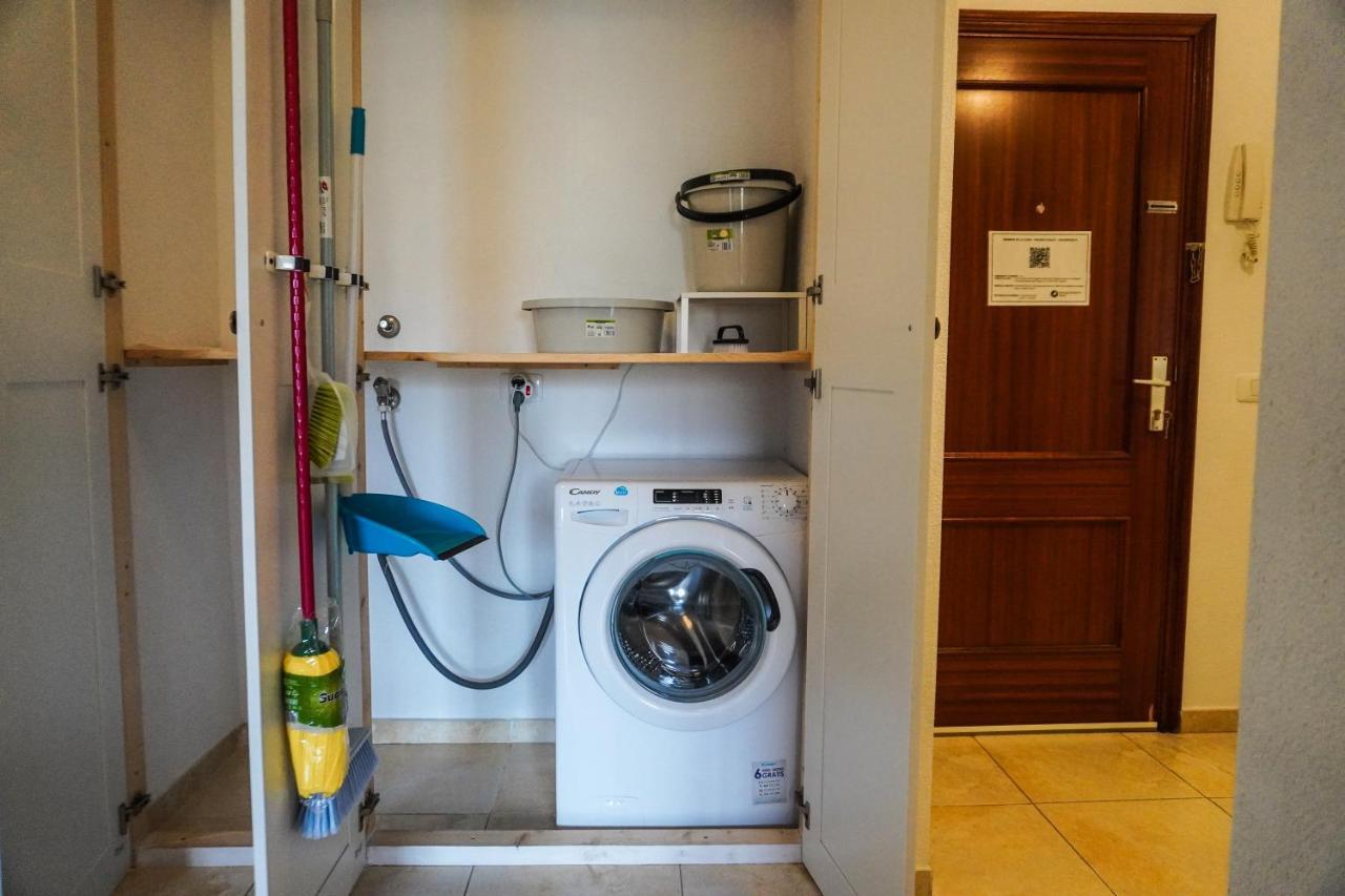 Apartment Comfortable Duplex With Garage And Working Space