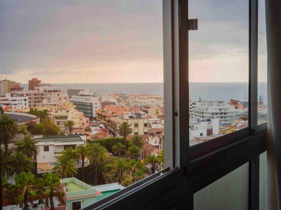 En Puerto De La Cruz *