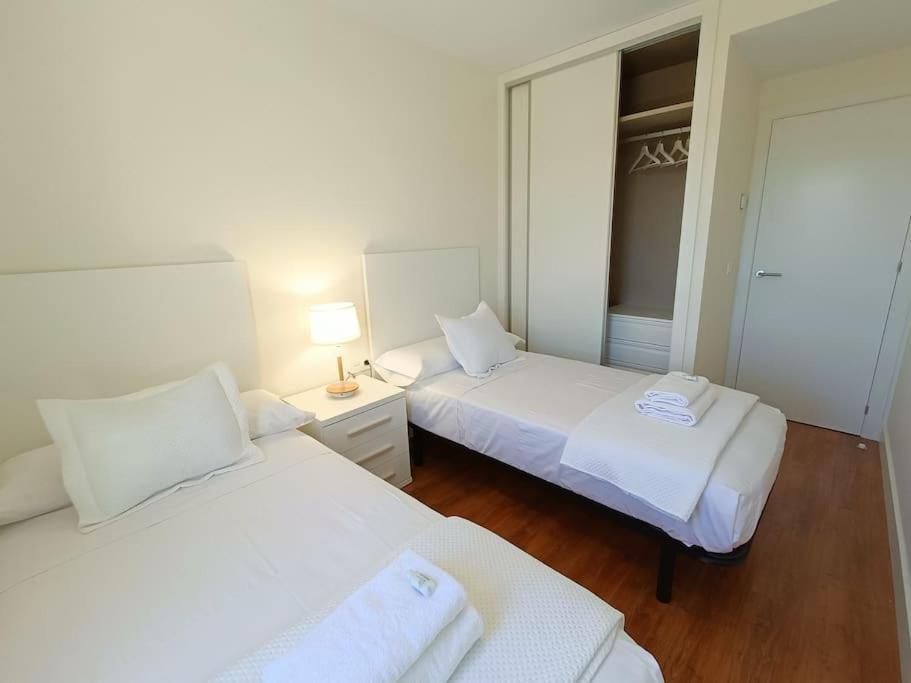 Apartment Nuevo Atico Toyo. Vistas Al Mar, Terraza, Solarium, Piscina, A/a, Wifi Y Garaje