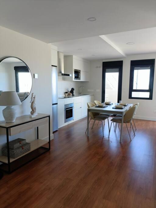 Nuevo Atico Toyo. Vistas Al Mar, Terraza, Solarium, Piscina, A/a, Wifi Y Garaje * El Toyo