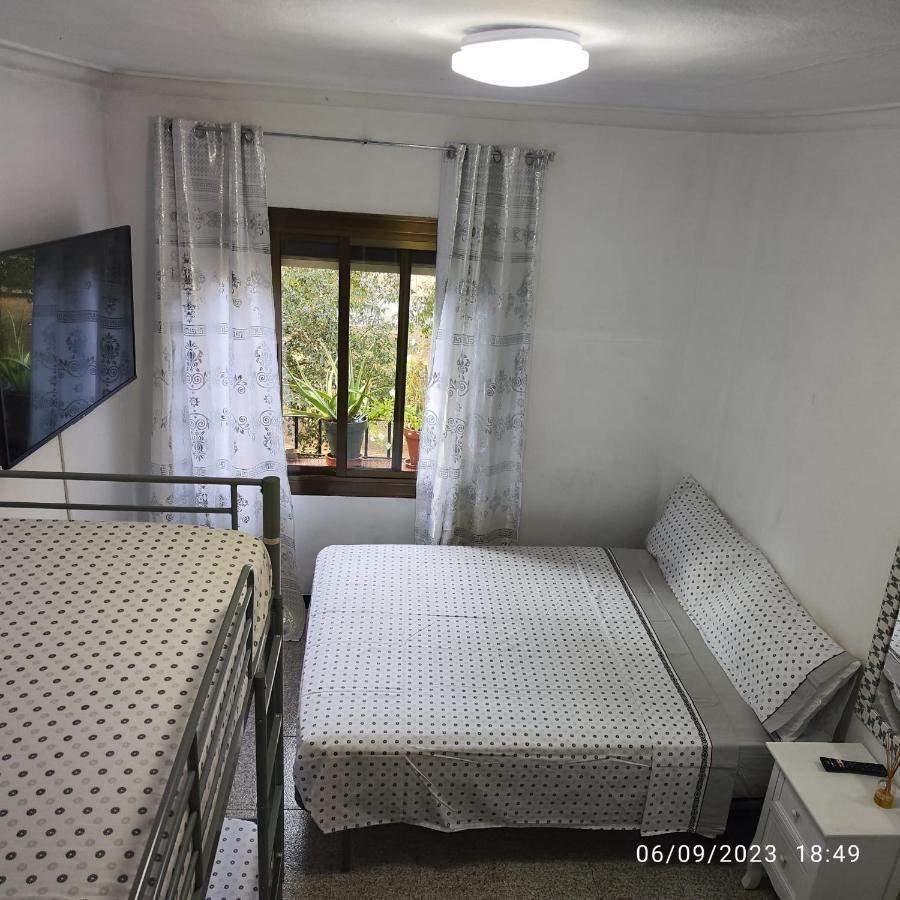 Homestay Apto Barcelona C R *