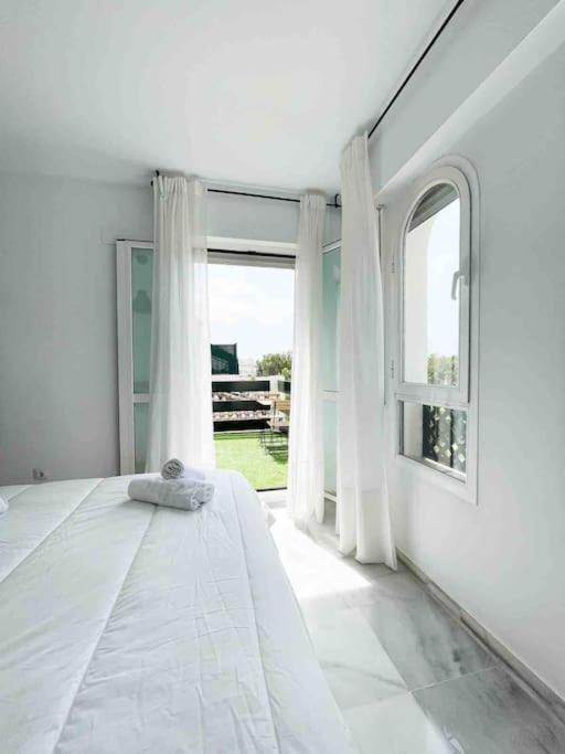 2br, 1bth Flat Near Puerto Banus