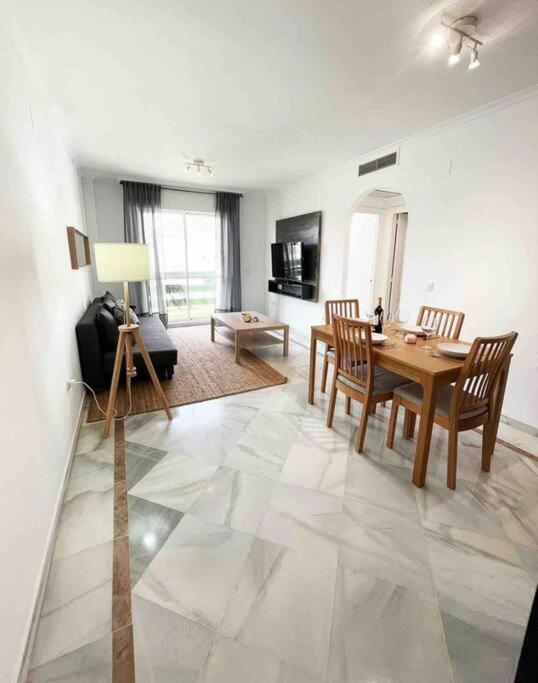 Apartment 2br, 1bth Flat Near Puerto Banus Marbella