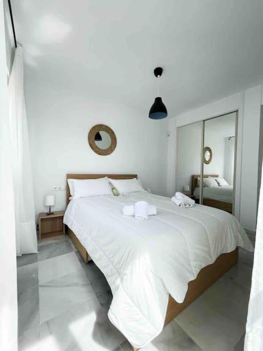 2br, 1bth Flat Near Puerto Banus *