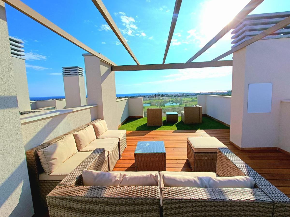 Nuevo Atico Toyo. Vistas Al Mar, Terraza, Solarium, Piscina, A/a, Wifi Y Garaje