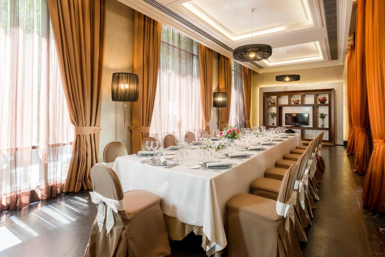 Center Hotel 4*