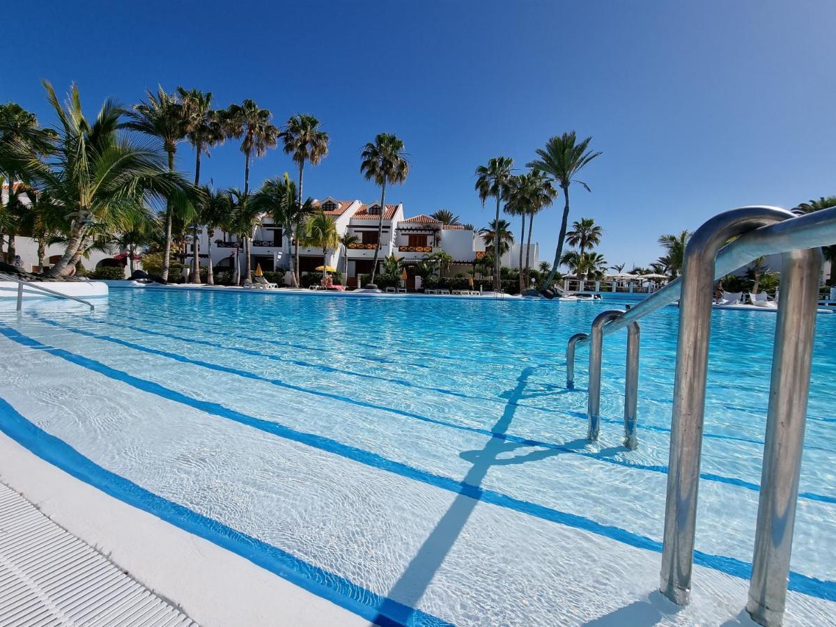 Parque Santiago 3, No 1 Arona (Tenerife)