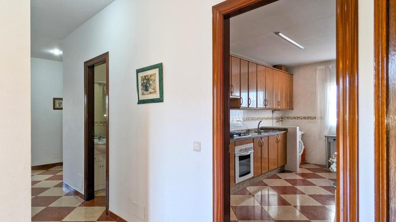 With Pool & Lake Views By Homing Chalet *