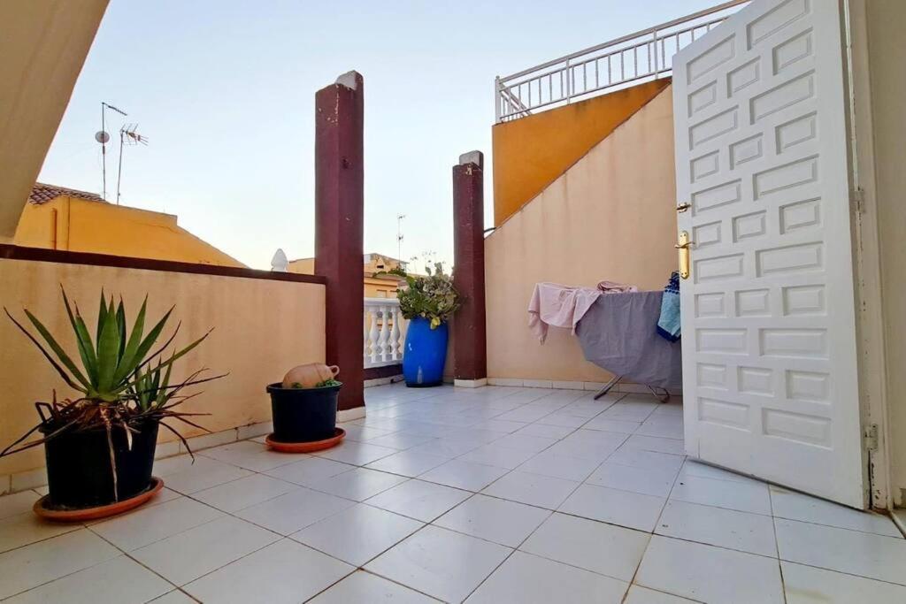 Holiday home Mar Azul Adosado, Patio Y Solarium Torrevieja