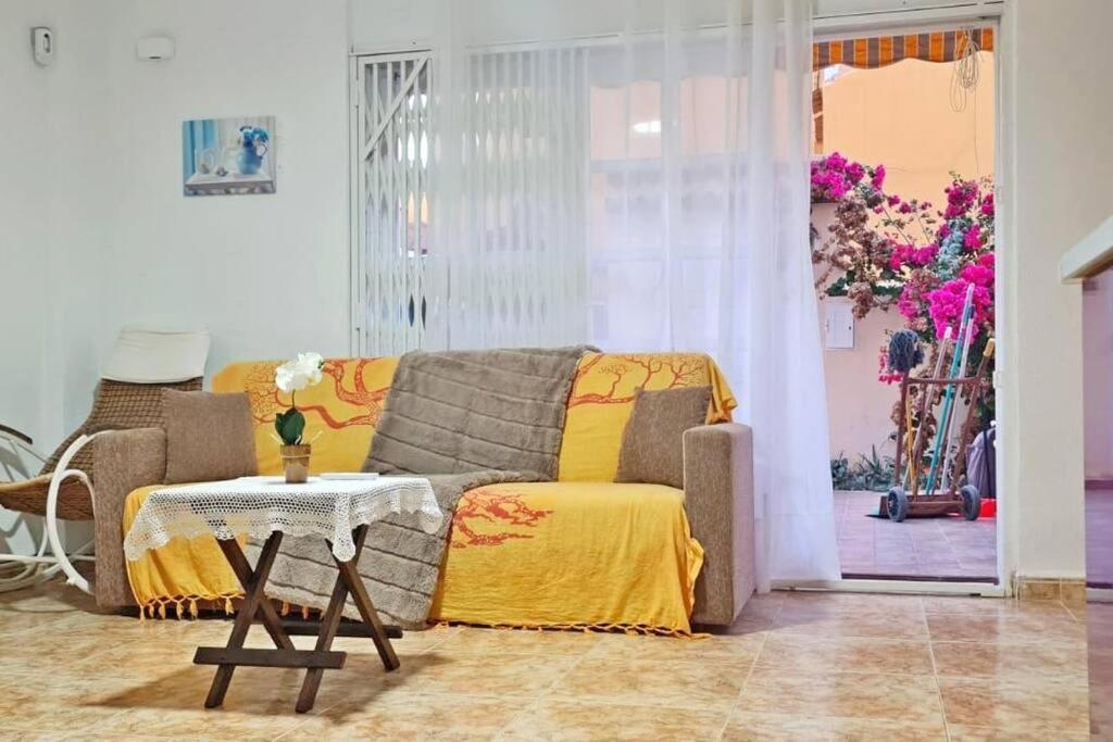 Holiday home Mar Azul Adosado, Patio Y Solarium Torrevieja