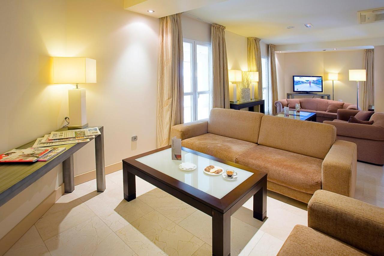 Hotel Suances 3*