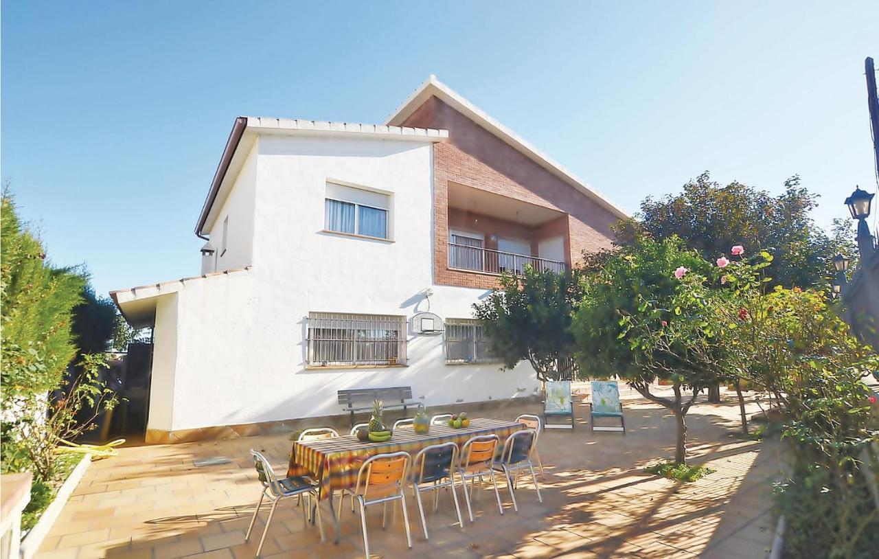 7 Bedroom Beautiful In *