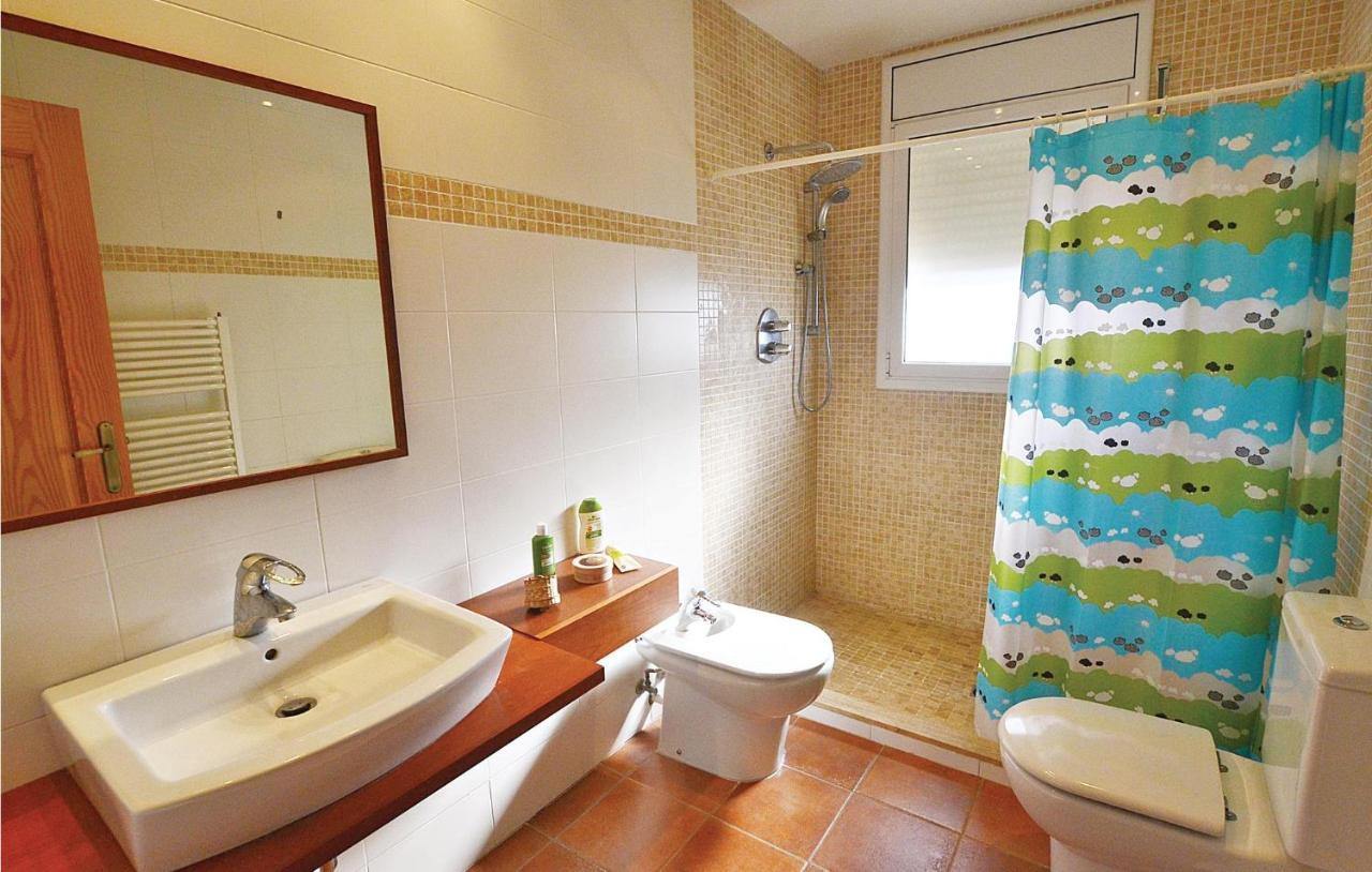 7 Bedroom Beautiful In Сasa de vacaciones Santa Susanna