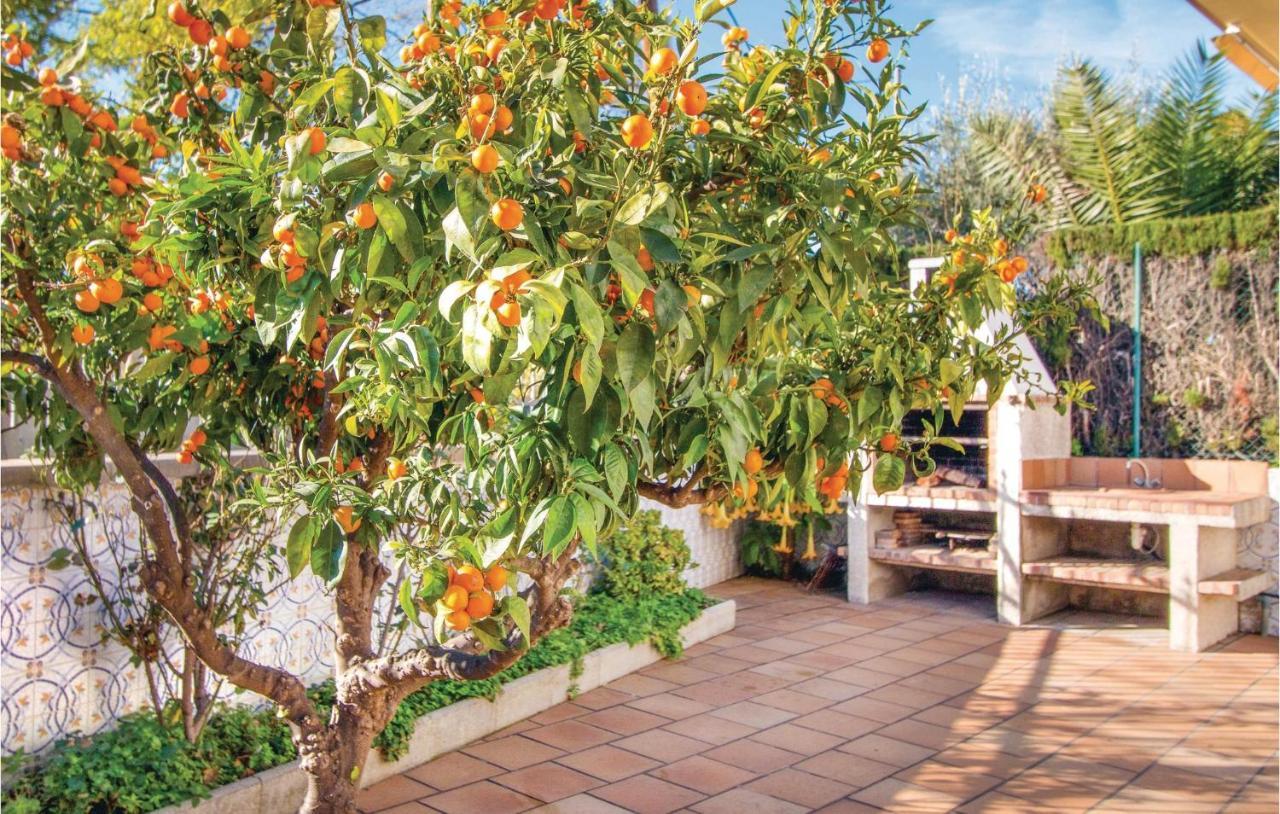 Сasa de vacaciones 7 Bedroom Beautiful In *