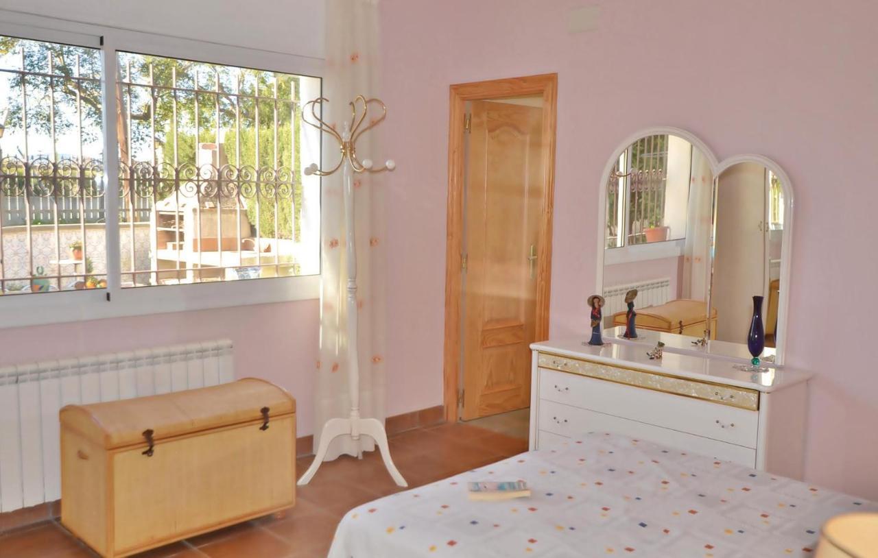 7 Bedroom Beautiful In Сasa de vacaciones Santa Susanna