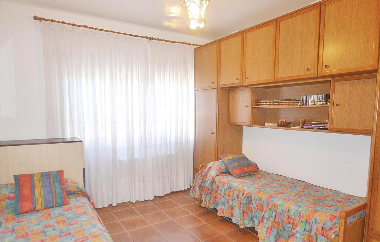 Сasa de vacaciones 7 Bedroom Beautiful In Santa Susanna