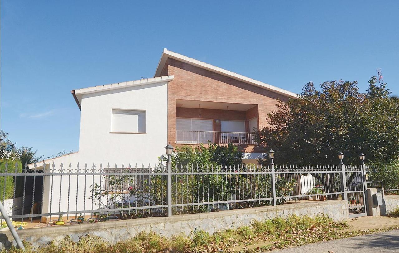 Сasa de vacaciones 7 Bedroom Beautiful In *