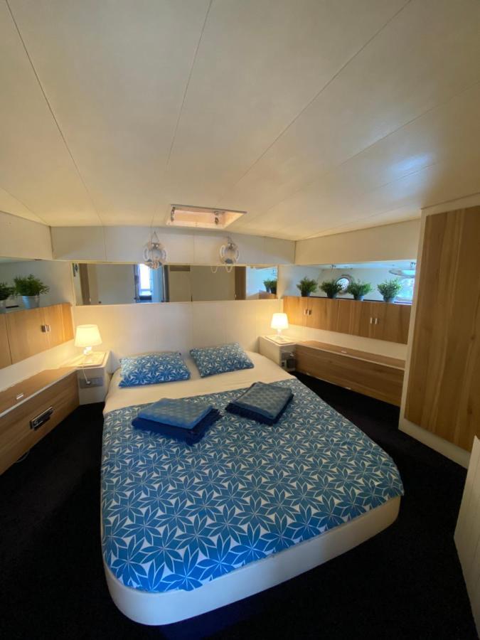 Botel Yate Gijon, Experiencia Unica N *