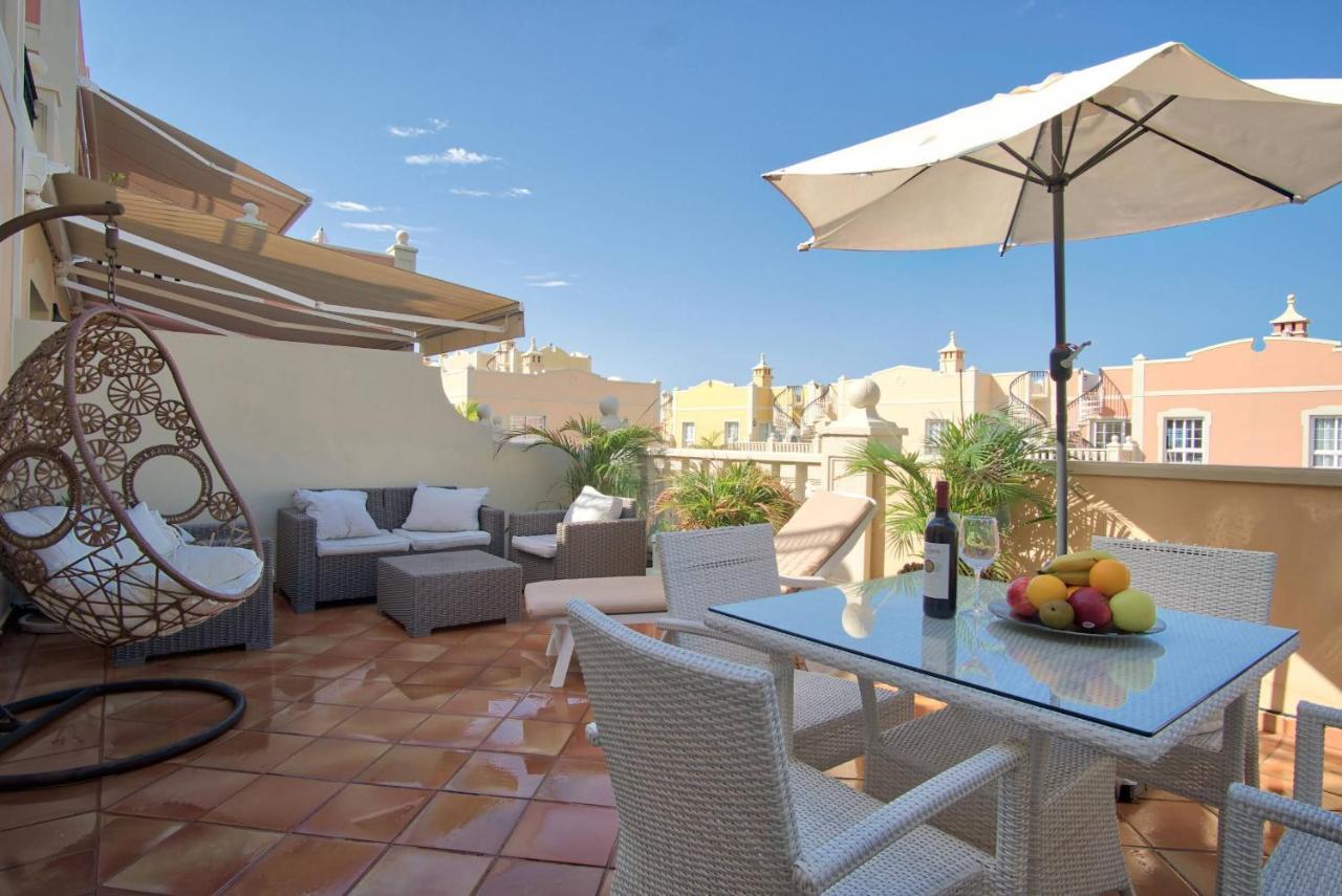 Feel At Home! Two Level With 2 Terraces And Swimming Pool *