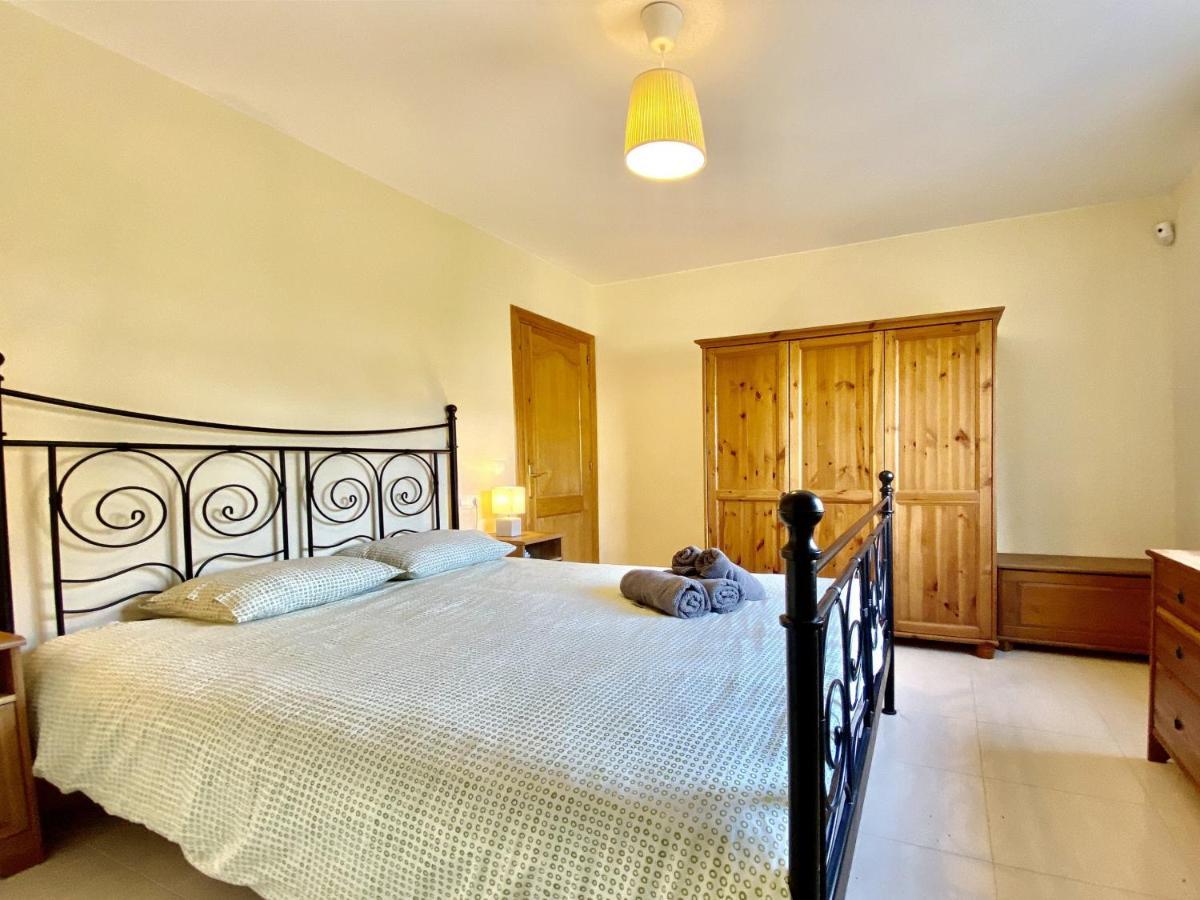 Avondale 3bedroom With Air-conditioning & Private Swimming Pool Villa