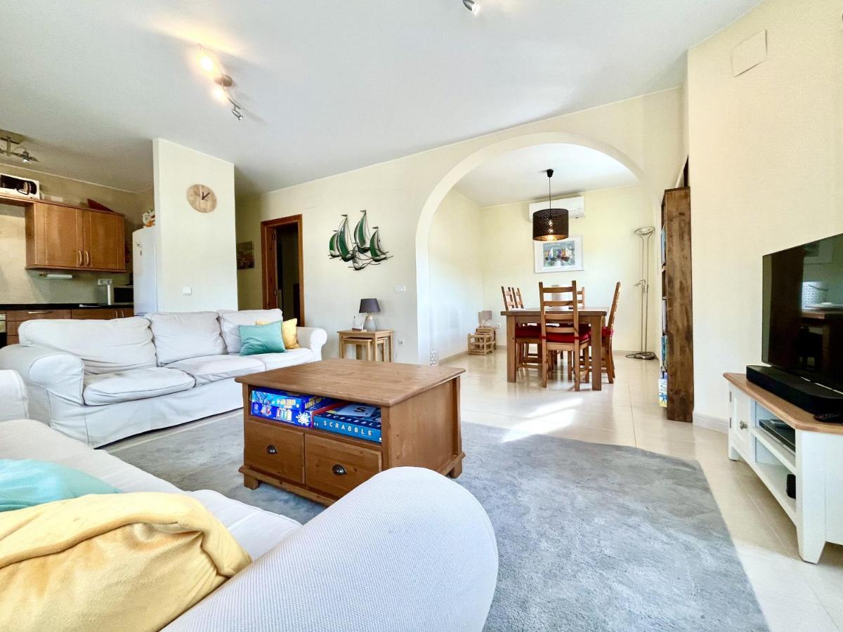 Avondale 3bedroom With Air-conditioning & Private Swimming Pool *