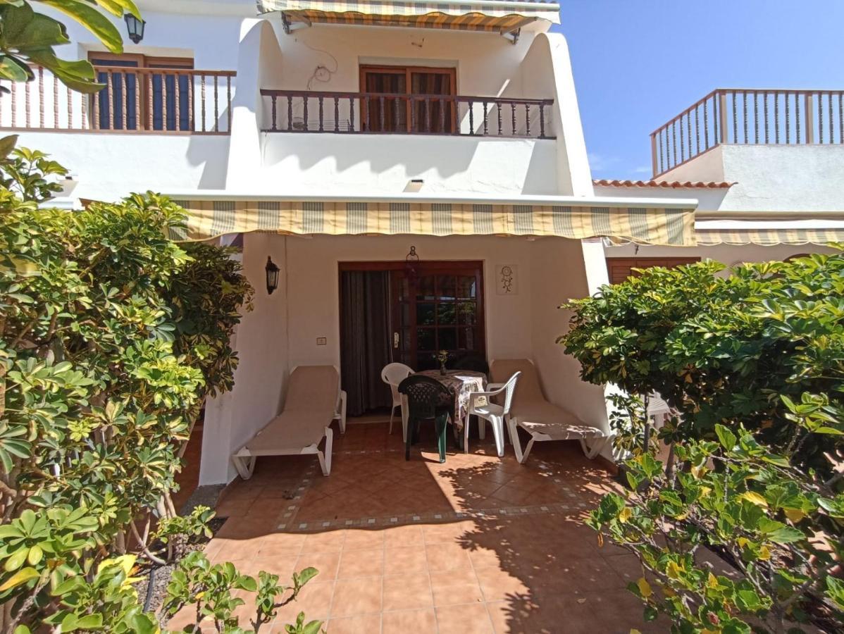 Casa Adel Vibbecanarias Maspalomas Apartamento *